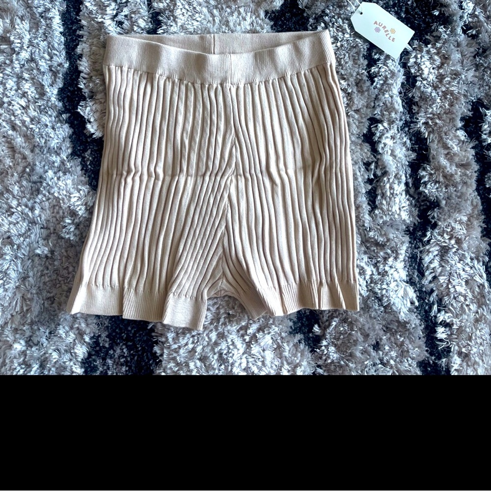 AURELLE SWIM